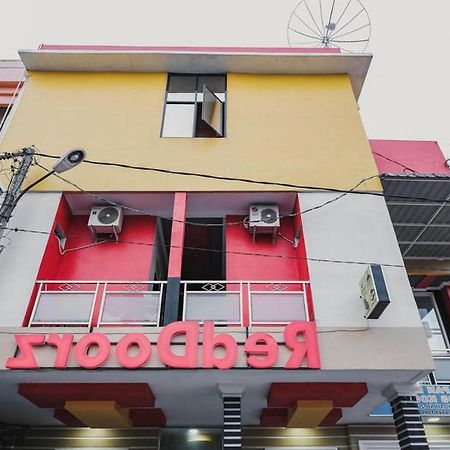 Reddoorz @ Jalan Stm Medan Hotel Exterior photo