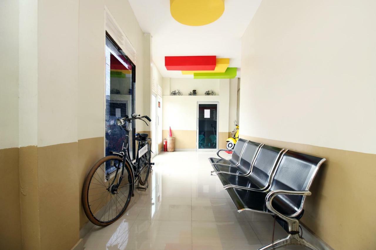 Reddoorz @ Jalan Stm Medan Hotel Exterior photo